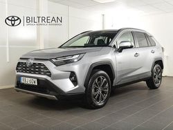 Silver (silver metallic) Begagnad 2024 Toyota RAV4 Hybrid Executive SUV | 448 900 kr (Bra pris)