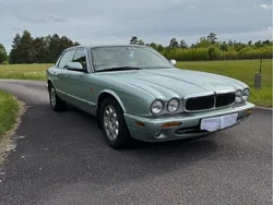 Grön Begagnad 2001 Jaguar XJ Executive Sedan | 35 000 kr
