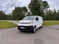 Vit Begagnad 2017 Citroën Jumpy Minibuss | 115 000 kr (Superpris)