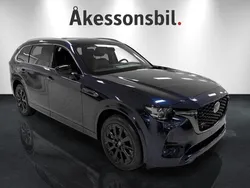 Deep crystal blue Ny 2025 Mazda CX-80 Homura-Line SUV | 674 900 kr (Marknadspris)