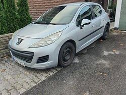 Grå Begagnad 2009 Peugeot 207 Halvkombi | 28 500 kr (Marknadspris)