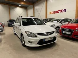 Vit Begagnad 2011 Hyundai i30 Select Kombi | 39 900 kr (Marknadspris)