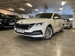 Vit Begagnad 2021 Skoda Octavia Style Kombi | 235 000 kr (Superpris)