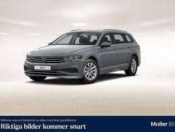 Grå (moonstone grey) Begagnad 2024 VW Passat Business Kombi | 284 900 kr (Bra pris)