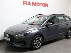 Grå Begagnad 2024 Hyundai i30 Essential Kombi | 239 800 kr (Marknadspris)