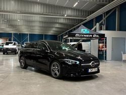 Svart Begagnad 2021 Mercedes CLA200 Shooting Brake AMG Kombi | 294 900 kr (Marknadspris)