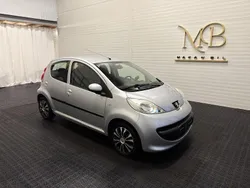 Grå Begagnad 2008 Peugeot 107 Halvkombi | 47 900 kr (Marknadspris)