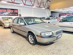 Ljusbrun Begagnad 2000 Volvo S80 Sedan | 29 900 kr (Marknadspris)