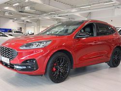 Röd (lucid red metallic) Begagnad 2023 Ford Kuga ST-Line X SUV | 359 800 kr