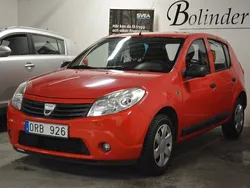 Röd Begagnad 2010 Dacia Sandero Halvkombi | 39 900 kr