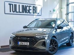 Grå Begagnad 2023 Audi Q8 e-tron Proline SUV | 589 900 kr (Marknadspris)