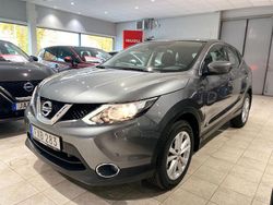 Grå Begagnad 2016 Nissan Qashqai SUV | 144 900 kr (Marknadspris)