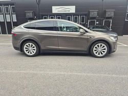 Brun Begagnad 2016 Tesla Model X SUV | 359 900 kr