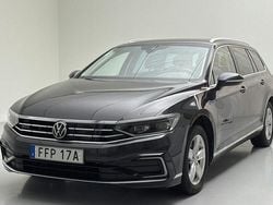 Mörkgrå Begagnad 2021 VW Passat GTE | 260 000 kr (Marknadspris)
