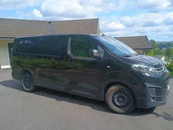 Svart Begagnad 2019 Citroën Jumpy Minibuss | 135 000 kr (Marknadspris)