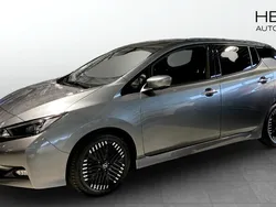 Grå (grey) Begagnad 2023 Nissan Leaf N-Connecta Halvkombi | 229 900 kr (Marknadspris)