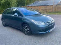 Silver Begagnad 2005 Citroën C4 Halvkombi | 19 900 kr