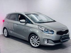 Grå Begagnad 2014 Kia Carens Minibuss | 69 900 kr (Bra pris)