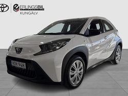 Vit Begagnad 2022 Toyota Aygo X Play SUV | 164 900 kr (Marknadspris)