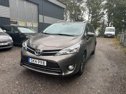 Mörkgrå Begagnad 2017 Toyota Verso Multidrive S Minibuss | 189 899 kr (Marknadspris)