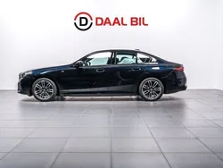 Svart Begagnad 2024 BMW i5 M Sport Sedan | 599 700 kr (Superpris)