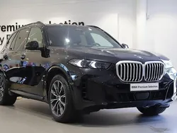 Svart Begagnad 2024 BMW X5 M Sport SUV | 859 000 kr