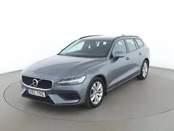 Grå Begagnad 2019 Volvo V60 Momentum Kombi | 229 000 kr (Marknadspris)