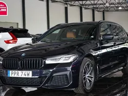 Svart Begagnad 2022 BMW 530e M Sport Kombi | 329 500 kr (Bra pris)