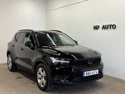 Svart Begagnad 2018 Volvo XC40 Momentum SUV | 224 000 kr (Marknadspris)