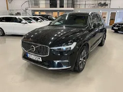 Svart Begagnad 2022 Volvo XC60 Momentum SUV | 409 000 kr (Marknadspris)