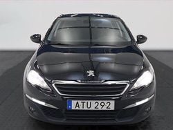 Svart Begagnad 2014 Peugeot 308 Active Halvkombi | 80 000 kr (Marknadspris)