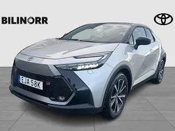 Silver Begagnad 2024 Toyota C-HR SUV | 439 900 kr (Marknadspris)