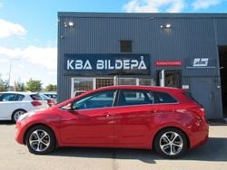 Röd Begagnad 2015 Hyundai i30 Comfort Kombi | 69 900 kr (Marknadspris)