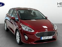 Röd (red) Begagnad 2017 Ford Fiesta Halvkombi | 139 900 kr (Lite dyr)