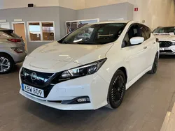 Vit Begagnad 2022 Nissan Leaf N-Connecta Halvkombi | 228 000 kr (Lite dyr)