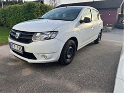 Begagnad 2013 Dacia Sandero Halvkombi | 49 900 kr