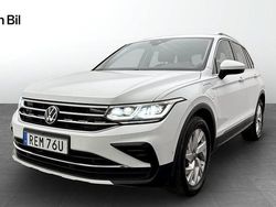 Pure white Begagnad 2024 VW Tiguan SUV | 349 900 kr (Marknadspris)