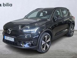 Svart Begagnad 2022 Volvo XC40 Plus SUV | 365 000 kr
