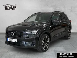 Svart Ny 2025 Volvo XC40 Ultra SUV | 449 000 kr (Marknadspris)
