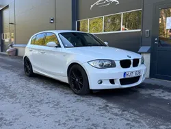 Vit Begagnad 2008 BMW 120 Advantage Halvkombi | 69 950 kr (Marknadspris)