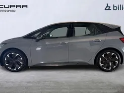 Ljusgrå (grå) Begagnad 2023 Cupra Born e-Boost Halvkombi | 289 900 kr (Bra pris)