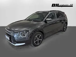 Mörkgrå Begagnad 2023 Kia Niro Advance SUV | 409 000 kr (Dyr)