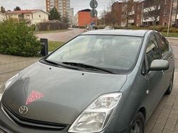 Begagnad 2005 Toyota Prius Halvkombi | 32 500 kr (Bra pris)