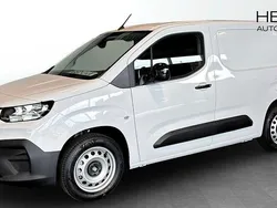 Vit (white) Ny 2025 Fiat Doblò Minibuss | 399 875 kr