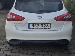 Vit Begagnad 2015 Nissan Pulsar Halvkombi | 85 000 kr (Marknadspris)
