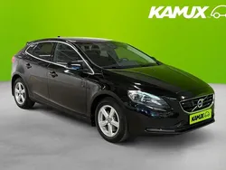 Svart Begagnad 2015 Volvo V40 Momentum Kombi | 158 700 kr (Marknadspris)