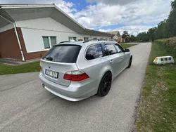 Grå Begagnad 2009 BMW 520 Kombi | 55 900 kr (Marknadspris)
