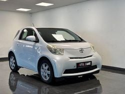 Vit Begagnad 2009 Toyota iQ Halvkombi | 59 900 kr (Marknadspris)