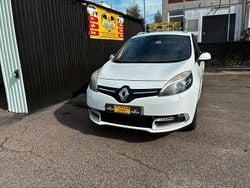 Vit Begagnad 2014 Renault Grand Scénic III Minibuss | 73 900 kr (Marknadspris)