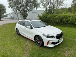 Vit Begagnad 2021 BMW 128 M Sport Halvkombi | 339 000 kr